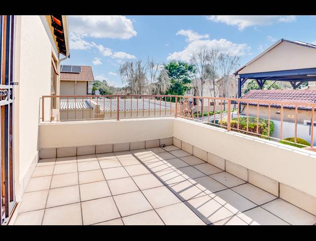 3 BEDROOM HOUSE FOR SALE IN DOUGLASDALE